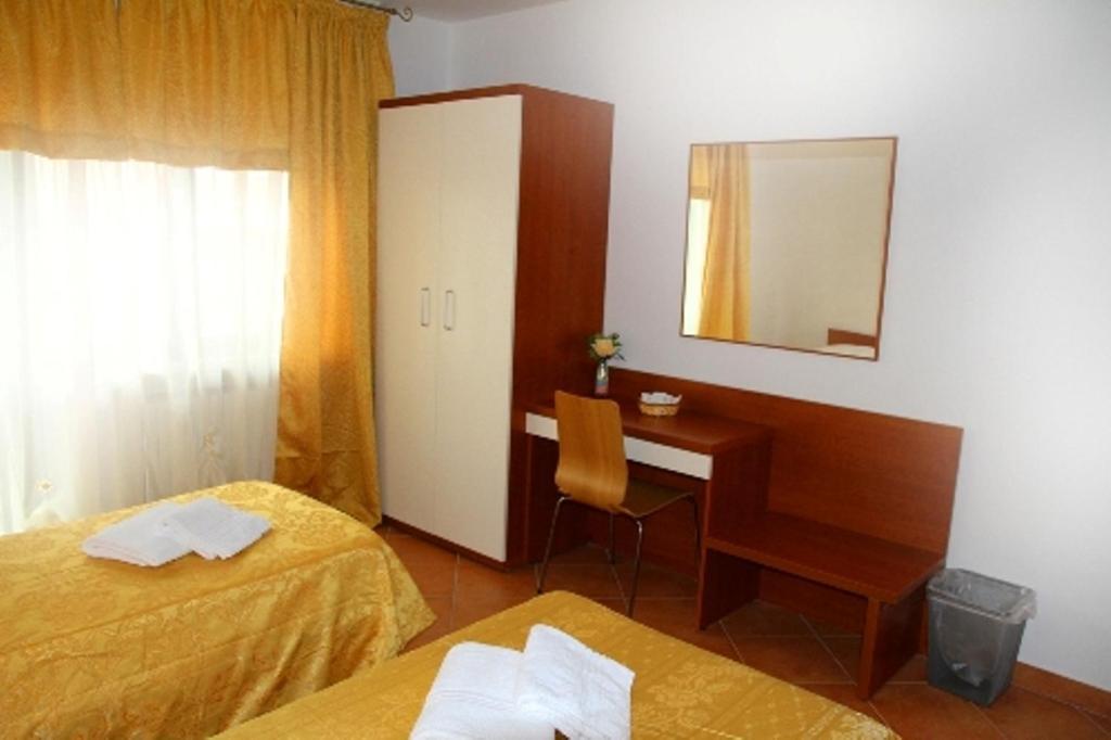Euro Inn B&B Mailand Zimmer foto